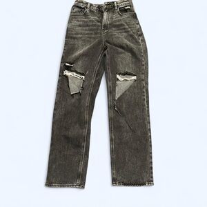 Pacsun 90s boyfriend distressed jeans
Size 24
Light Grey wash
#pacsun